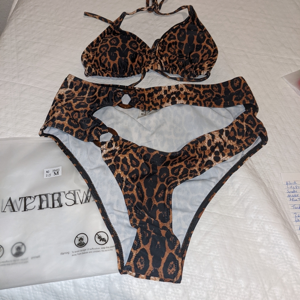 Matte Collection - Leopard Bikini - Picture 3 of 4